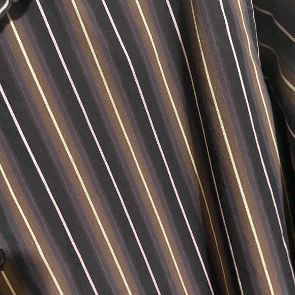 Men BCBG MAXAZARIA Striped Button Down Neck Size 15.5 - Picture 3 of 4